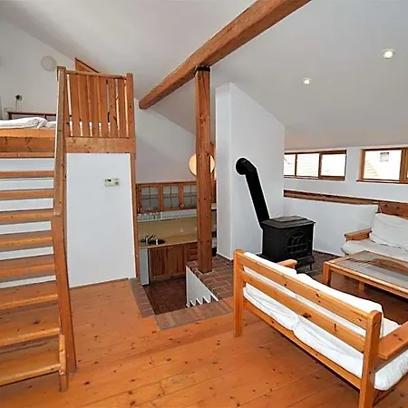 Travel Hostal *